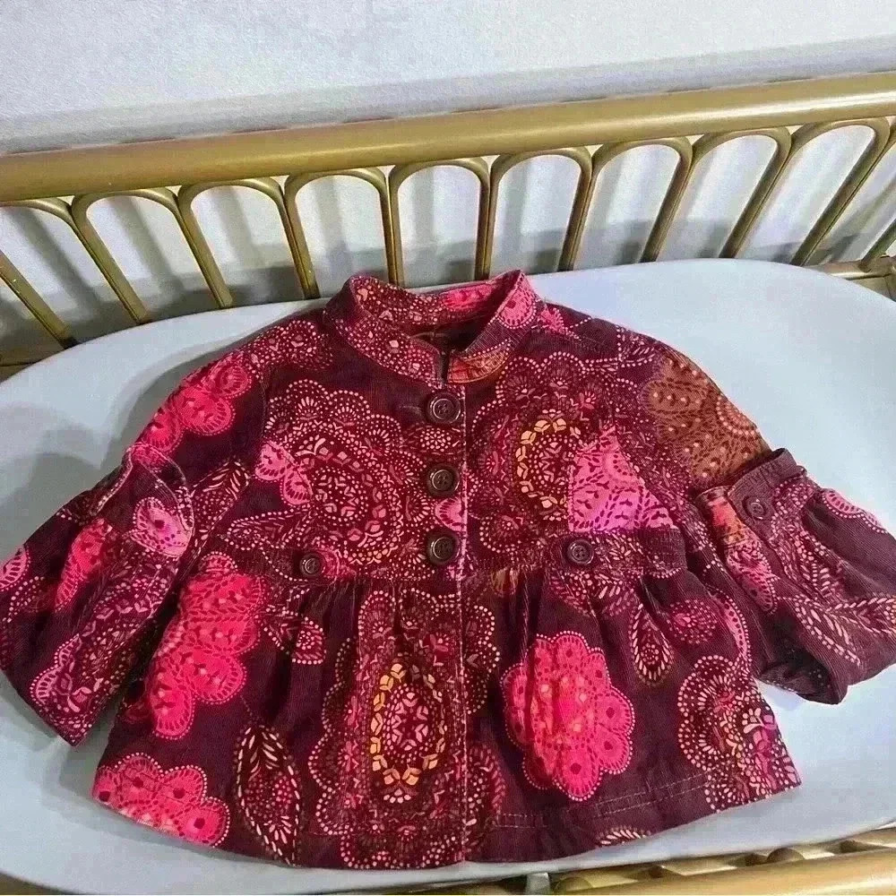 Gap girl small button detail pink floral corduroy velvet pleated jacket no flaws